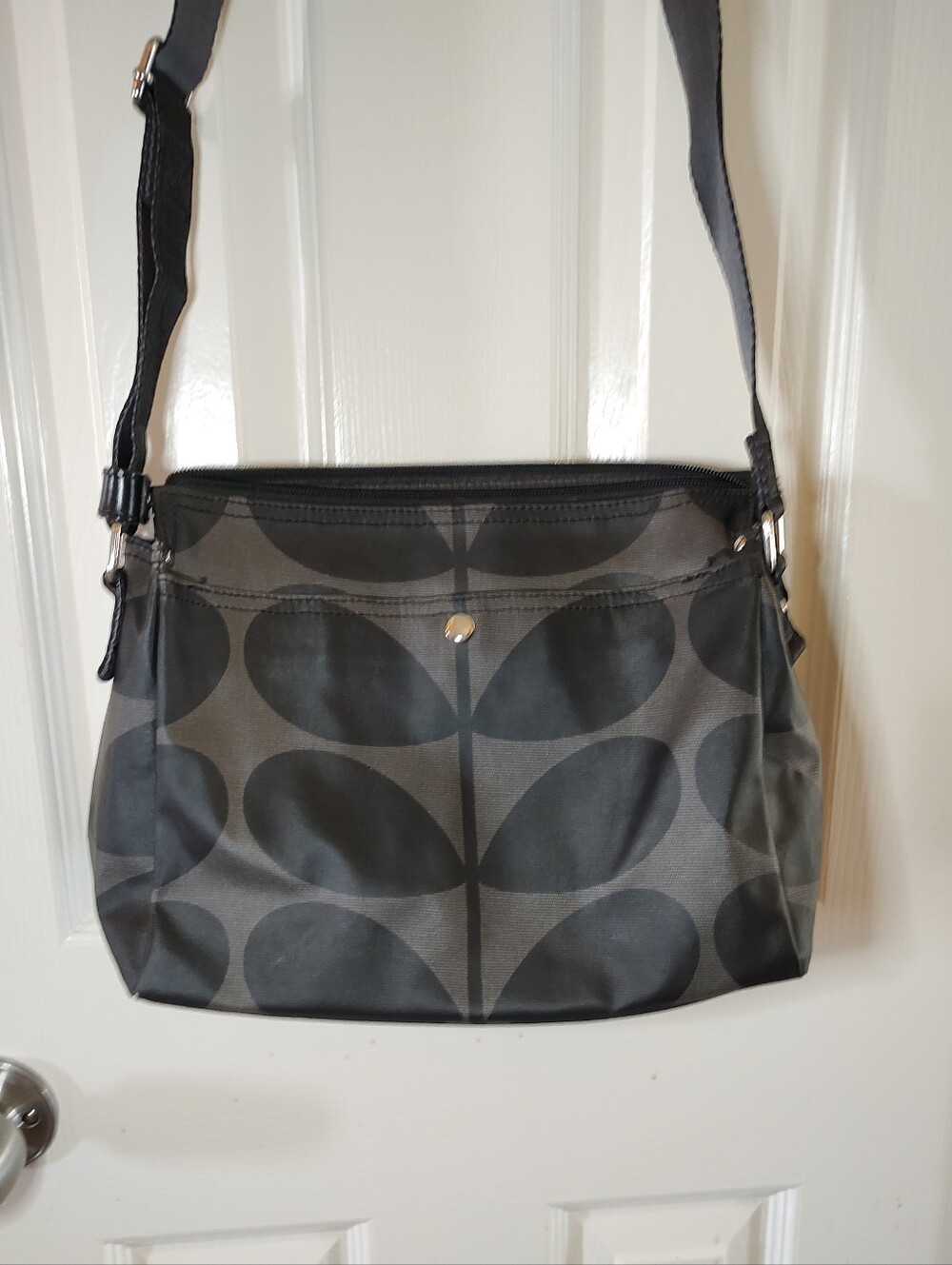 Orla Kiely Giant Stem Canvas Messenger Crossbody Bag Grey Black